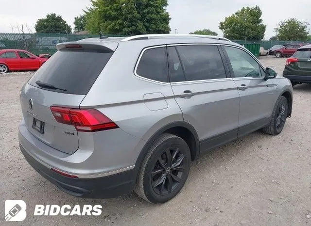 VOLKSWAGEN TIGUAN 2.0T SE 2022