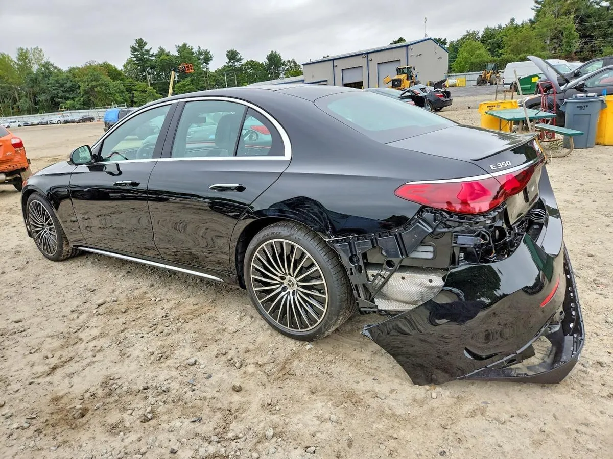 MERCEDES-BENZ E-CLASS 350 4MATIC 2026