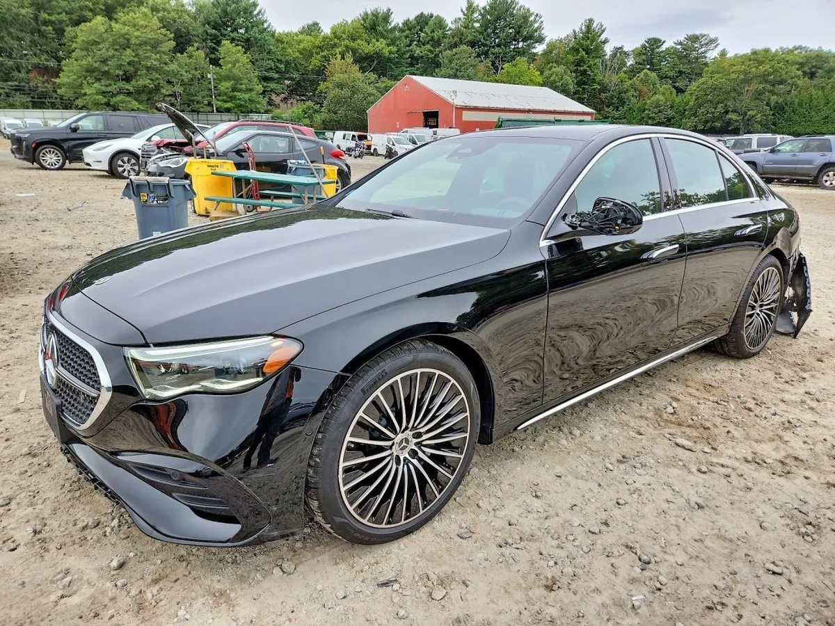 MERCEDES-BENZ E-CLASS 350 4MATIC 2026
