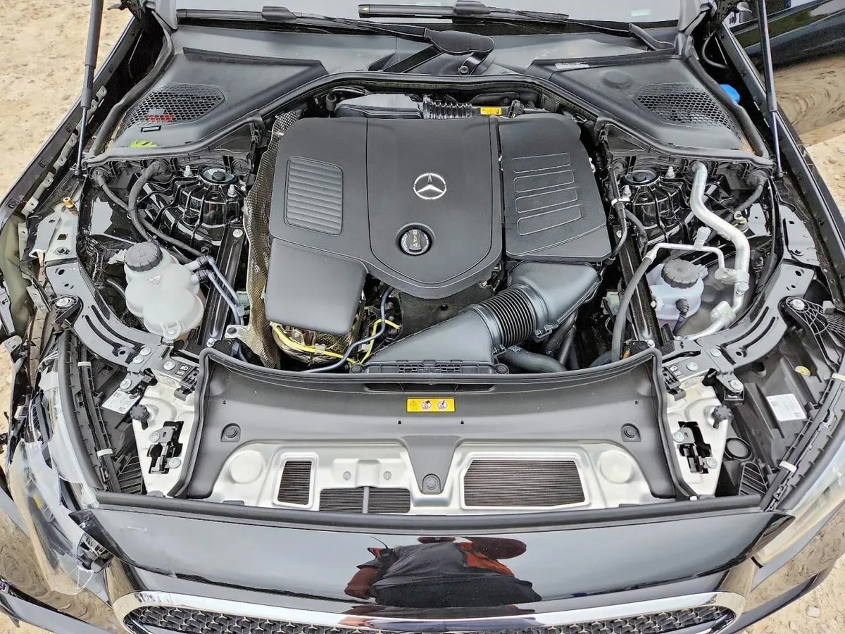 MERCEDES-BENZ E-CLASS 350 4MATIC 2026