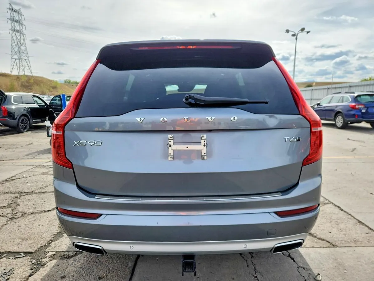 VOLVO XC90 T6 2016