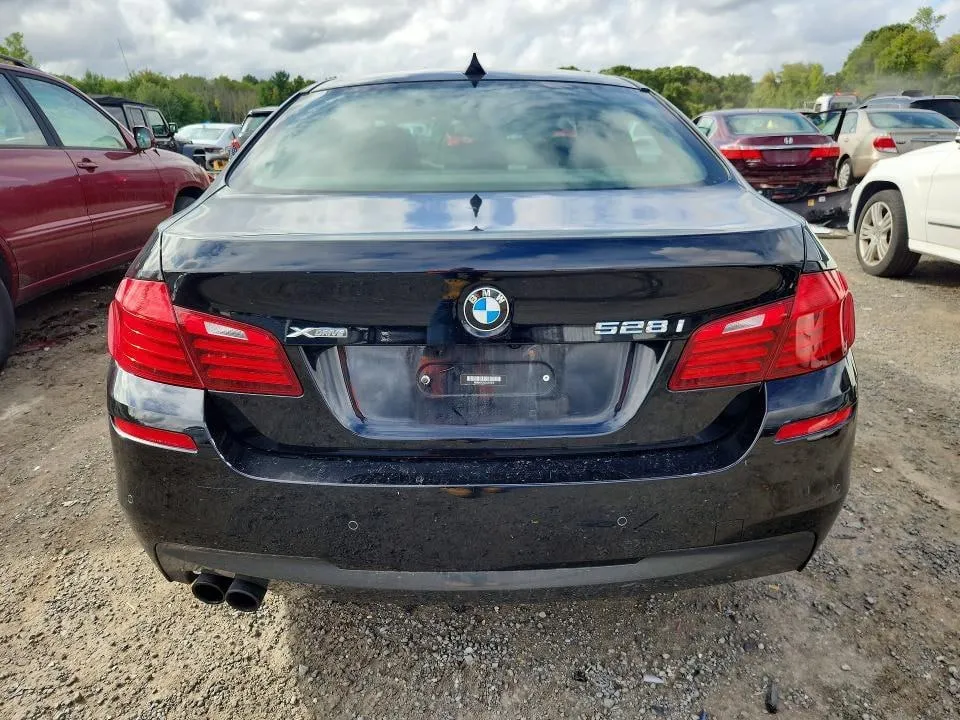 BMW 528 XI 2016