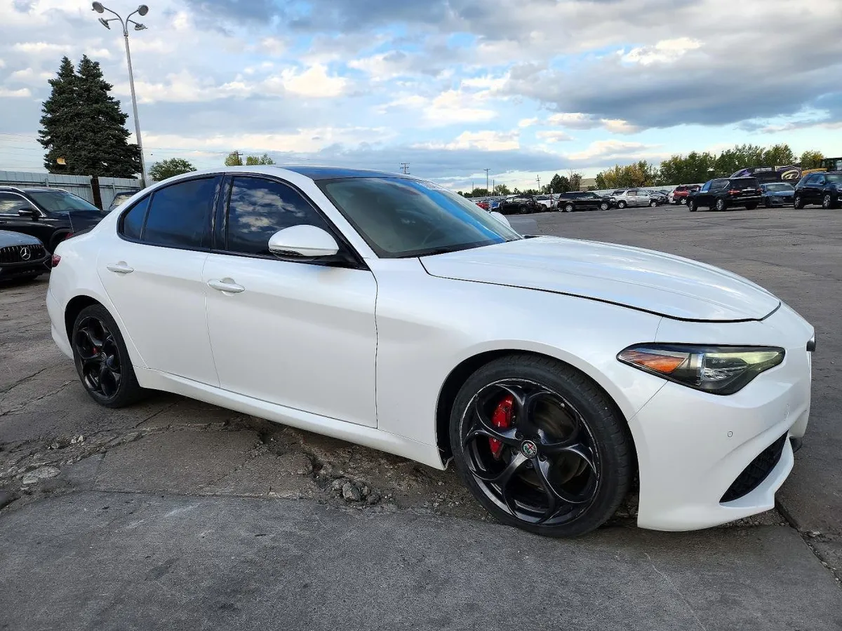 ALFA ROMEO GIULIA TI Q4 2018