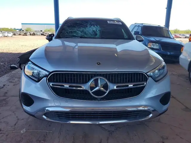 MERCEDES-BENZ GLC 300 2023