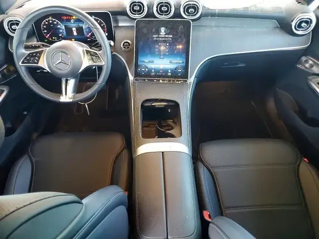 MERCEDES-BENZ GLC 300 2023
