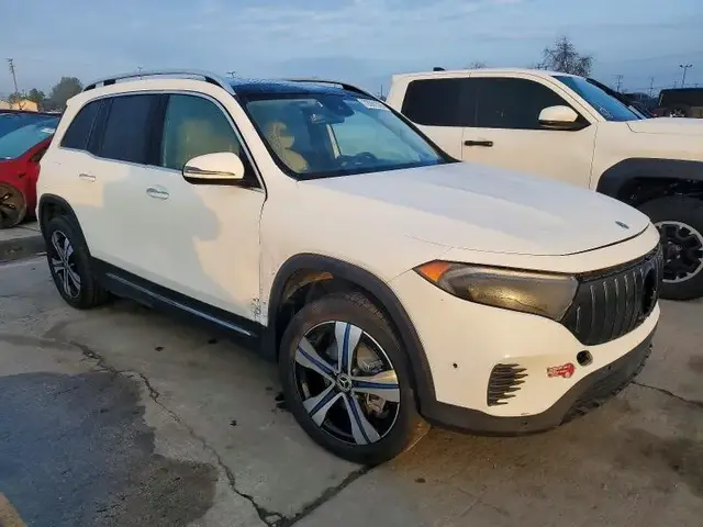 MERCEDES-BENZ EQB 250+ 2023