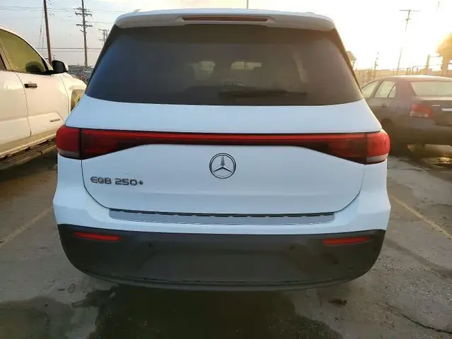 MERCEDES-BENZ EQB 250+ 2023