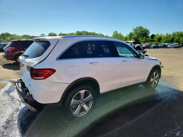 MERCEDES-BENZ GLC 300 4MATIC 2022