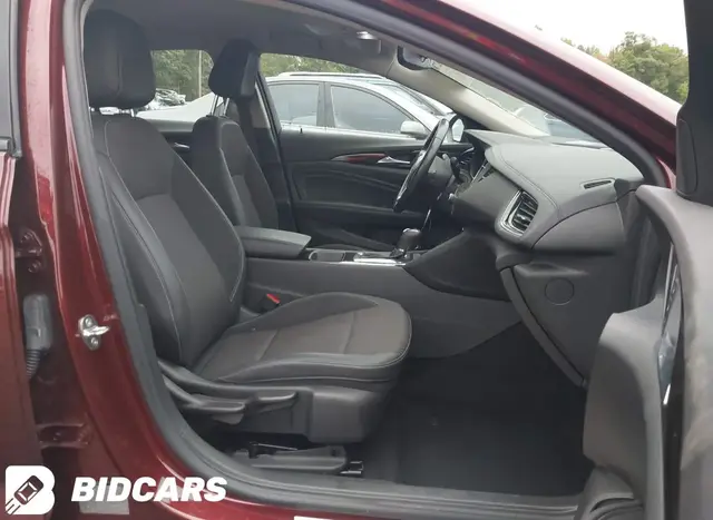BUICK REGAL SPORTBACK FWD PREFERRED II 2019
