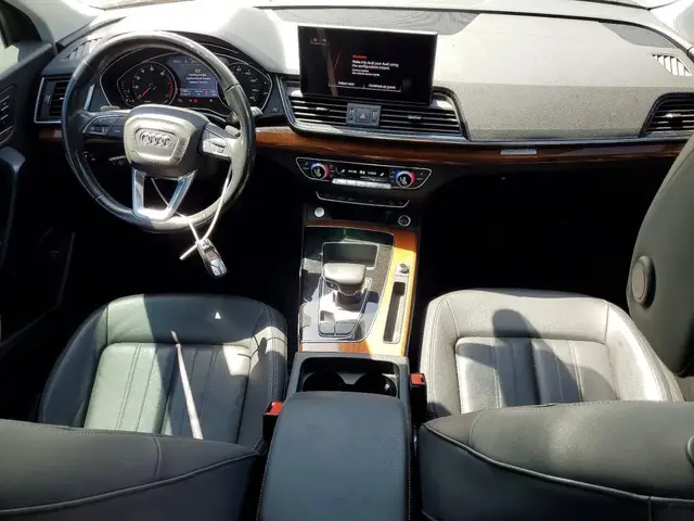 AUDI Q5 PREMIUM 40 2023
