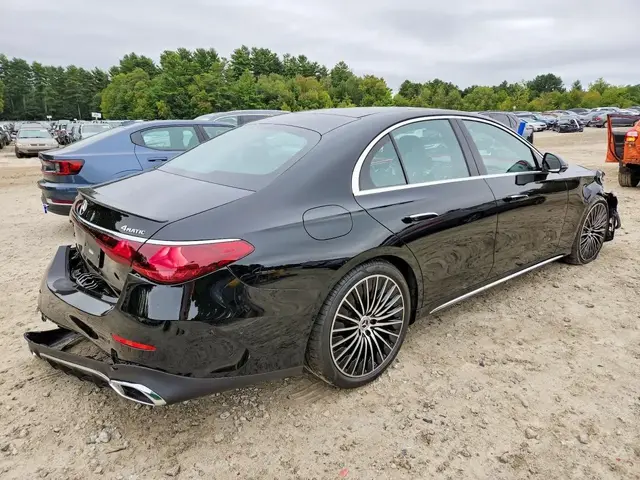 MERCEDES-BENZ E-CLASS 350 4MATIC 2026