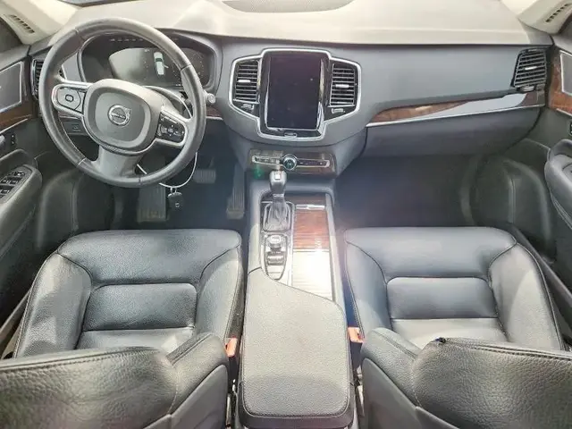 VOLVO XC90 T6 2016