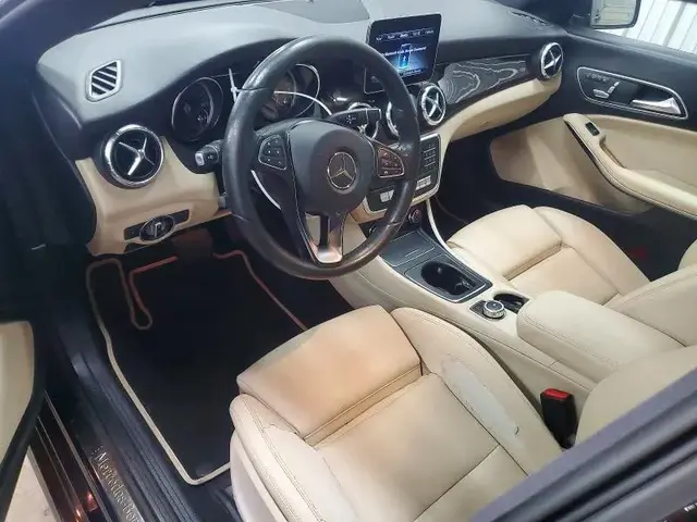 MERCEDES-BENZ CLA 250 4MATIC 2018