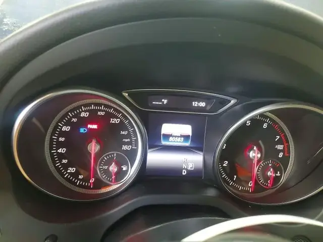 MERCEDES-BENZ CLA 250 4MATIC 2018