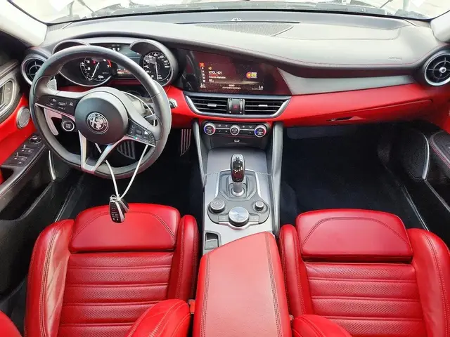 ALFA ROMEO GIULIA TI Q4 2018