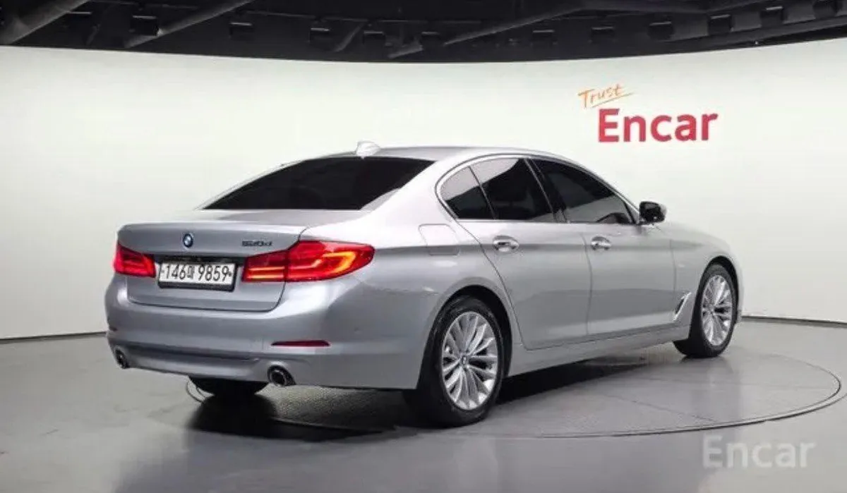 BMW 5 SERIES LUXURY 2018