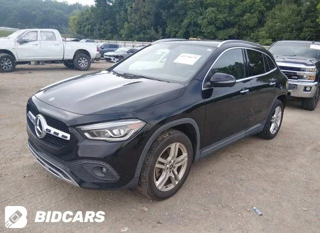 MERCEDES-BENZ GLA 250 2023