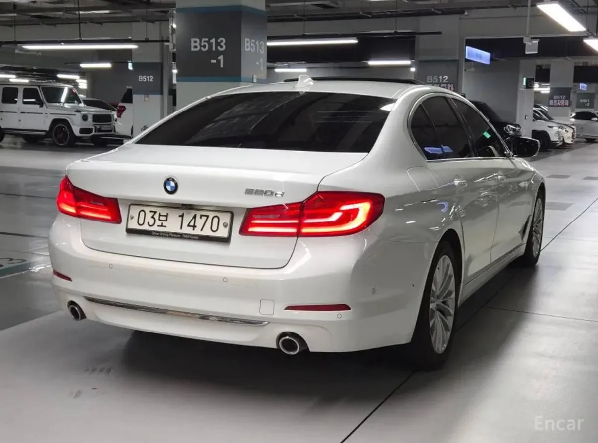 BMW 5 SERIES LUXURY 2019