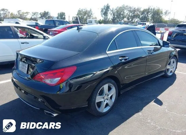 MERCEDES-BENZ CLA 250 2015
