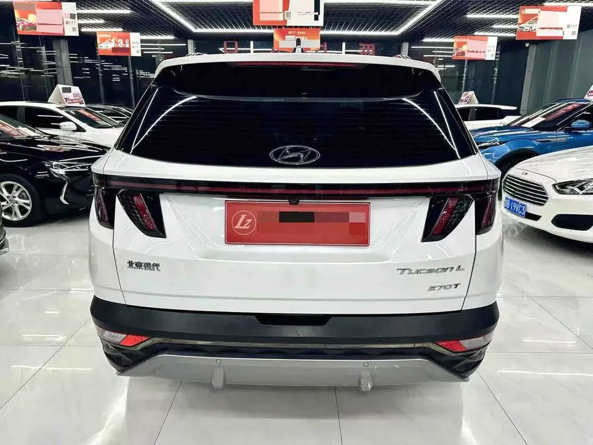 HYUNDAI TUCSON L DELUXE 2023