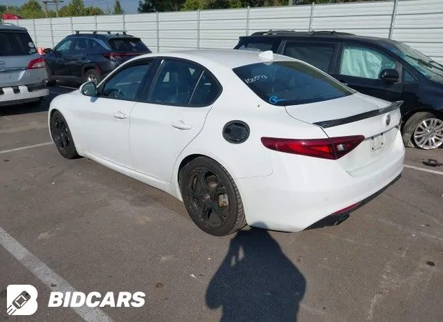 ALFA ROMEO GIULIA SPRINT RWD 2022
