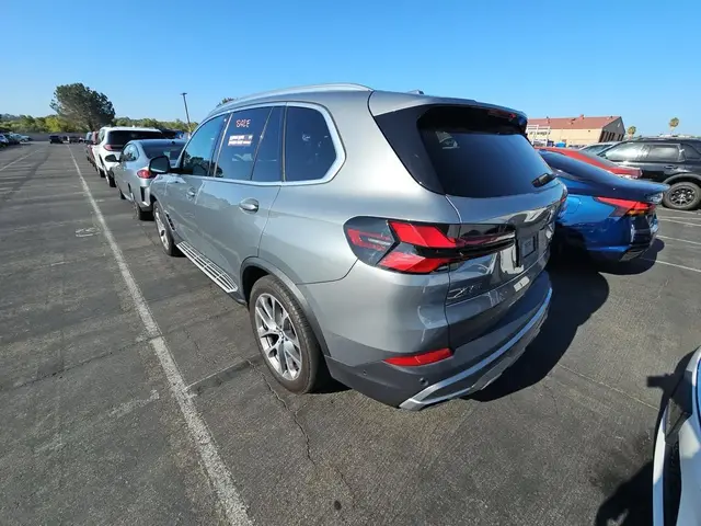 BMW X5 SPORTS ACTIVITY VEHICLE 2023