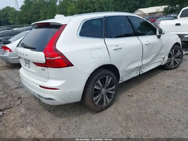 VOLVO XC60 2022