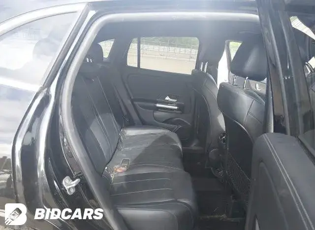 MERCEDES-BENZ GLA 250 2023