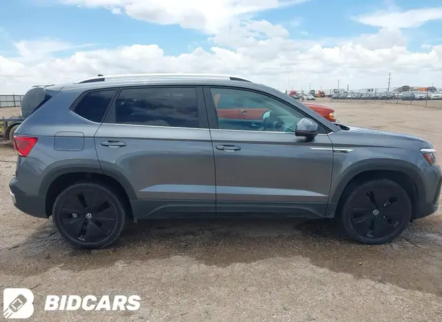 VOLKSWAGEN TAOS SE 2022