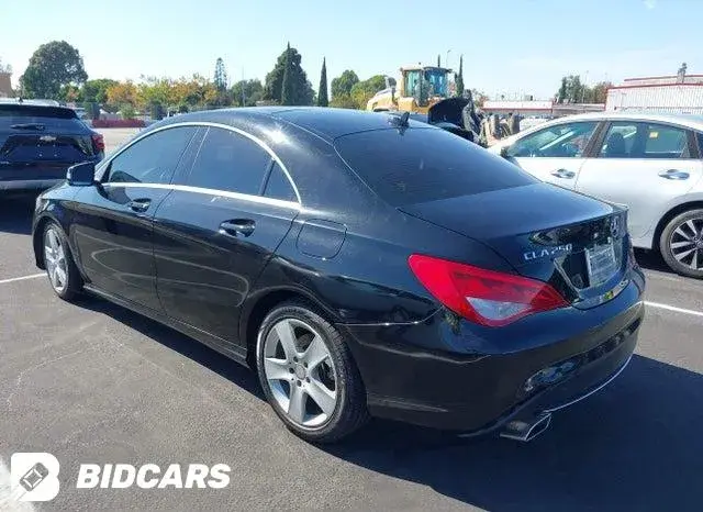 MERCEDES-BENZ CLA 250 2015