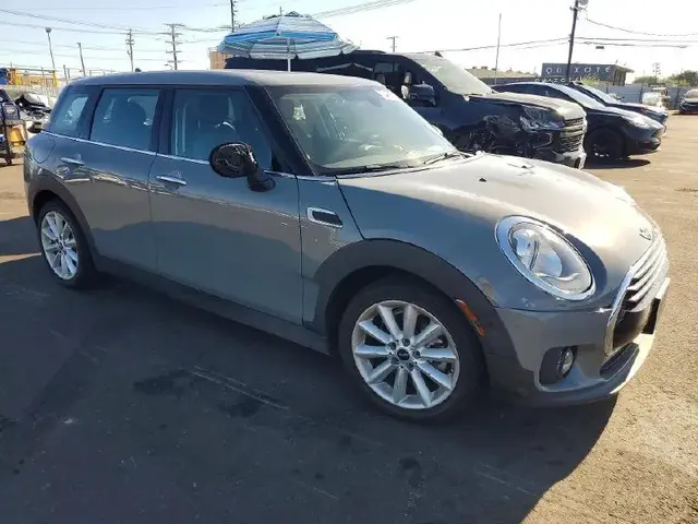 MINI CLUBMAN 2017