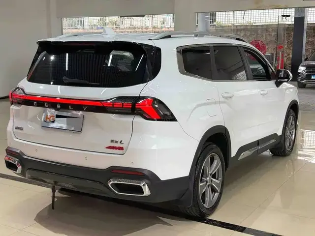 GEELY OKAVANGO 2024