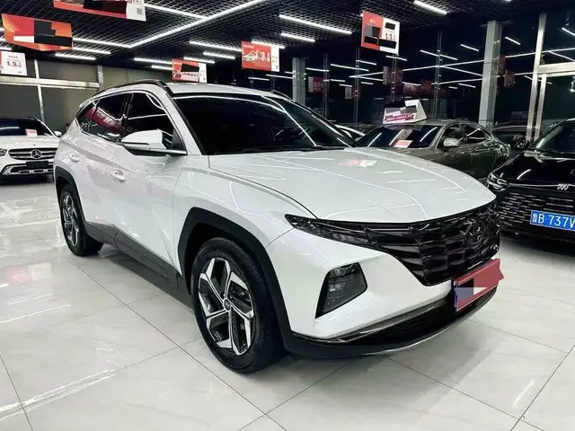 HYUNDAI TUCSON L DELUXE 2023