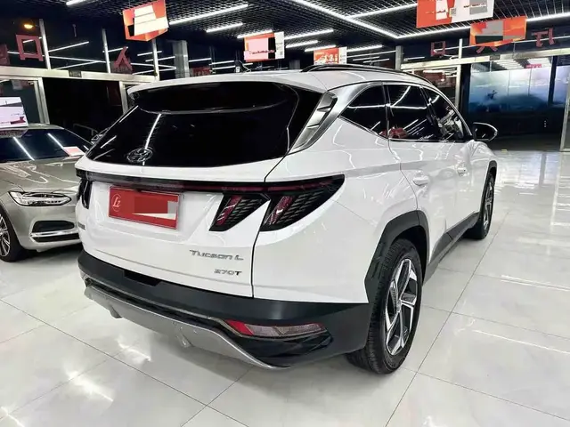 HYUNDAI TUCSON L DELUXE 2023
