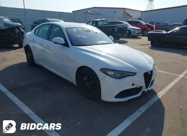 ALFA ROMEO GIULIA SPRINT RWD 2022