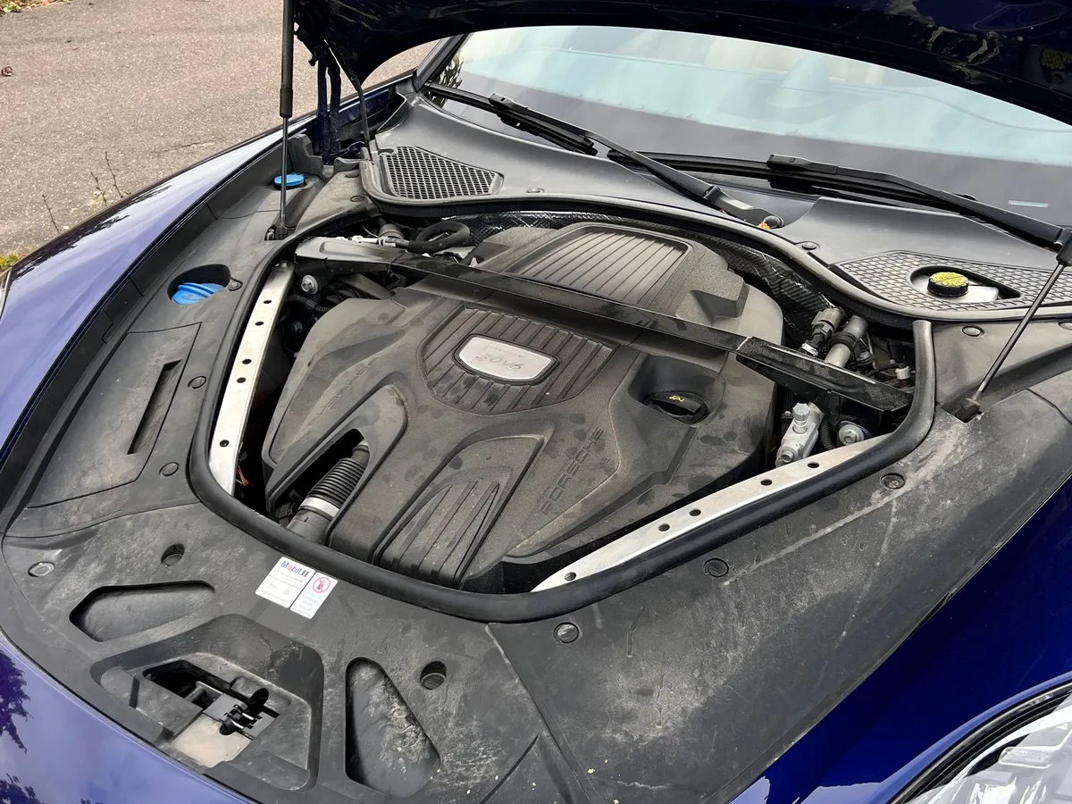 PORSCHE PANAMERA 971 2020