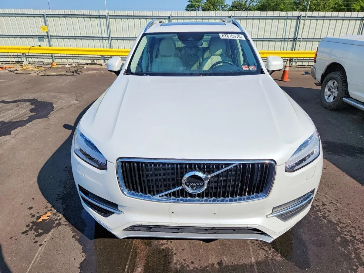 VOLVO XC90 2017