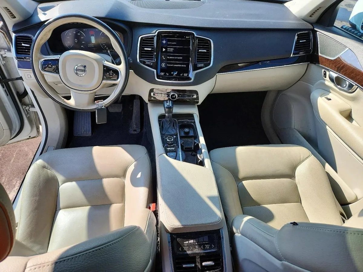 VOLVO XC90 2017