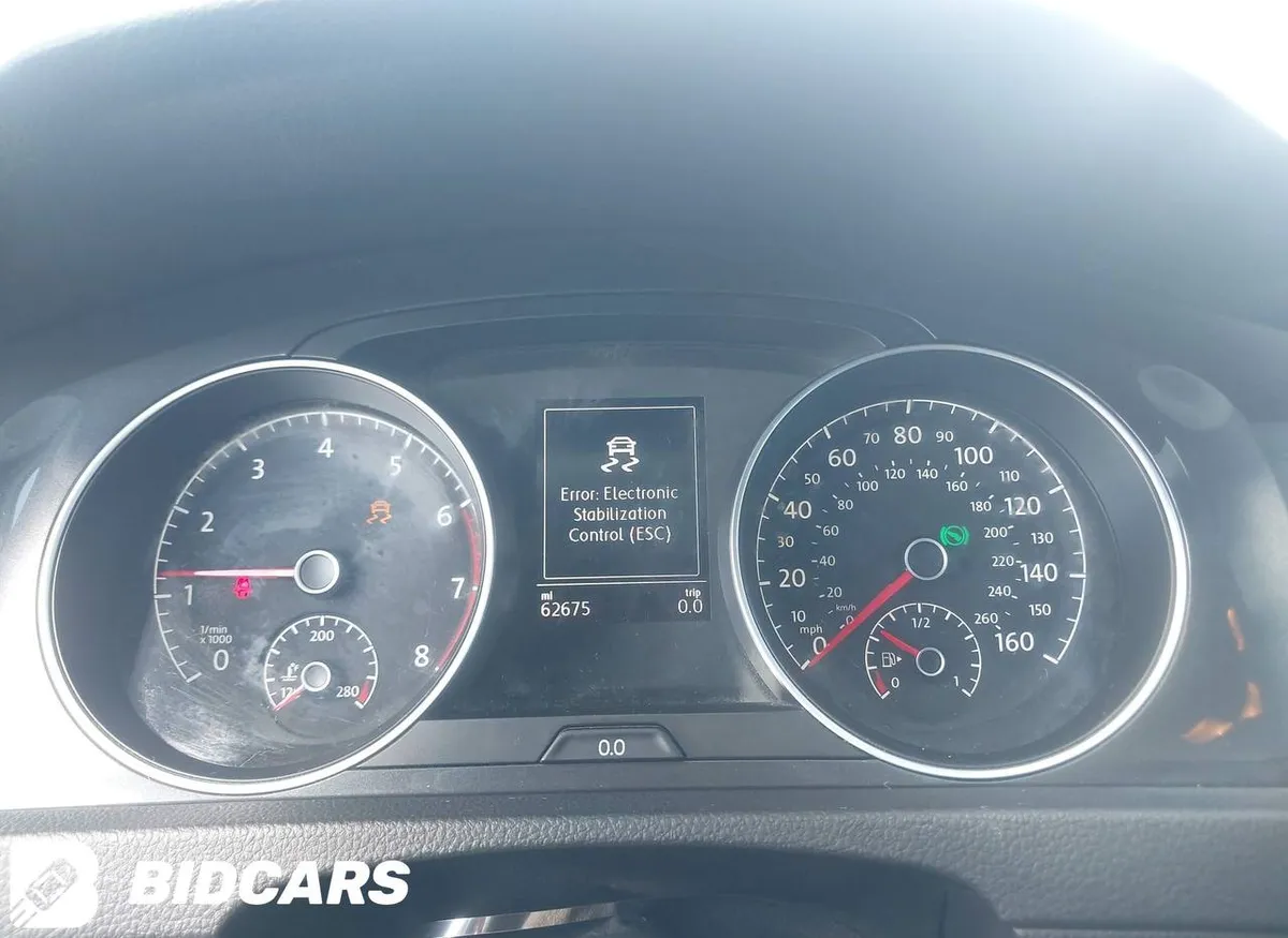 VOLKSWAGEN GOLF 2020