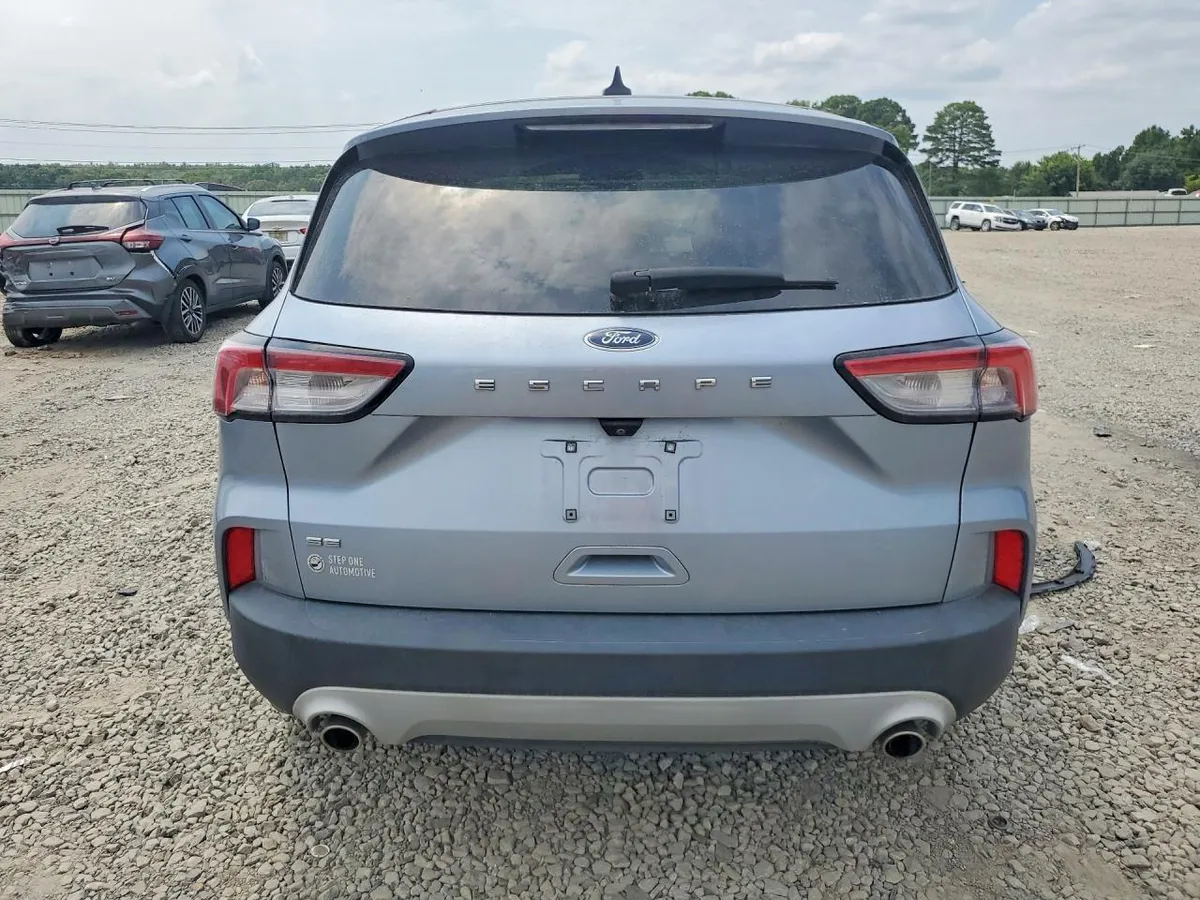 FORD ESCAPE SE 2022