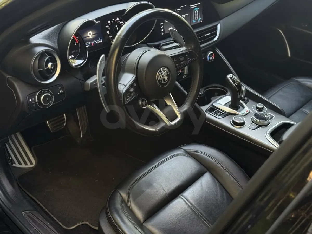 ALFA ROMEO GIULIA 2020