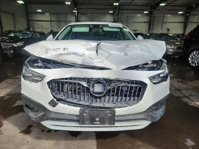 OPEL INSIGNIA ESSENCE 2018