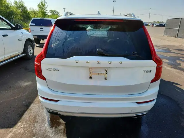 VOLVO XC90 2017