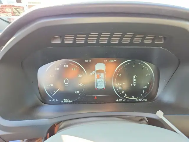 VOLVO XC90 2017