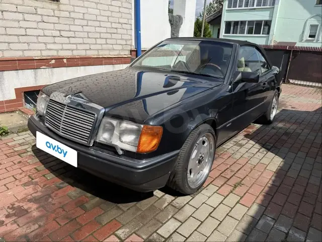MERCEDES-BENZ C124 1993