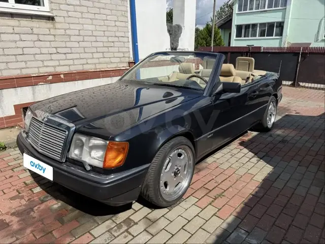 MERCEDES-BENZ C124 1993