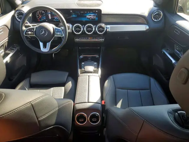 MERCEDES-BENZ GLB КАМЕРА ЗАДНЕГО ВИДА ПАРКТРОНИКИ КЛИМАТ КОНТРОЛЬ ПОДОГРЕВ ПЕРЕДНИХ СИДЕНИЙ ПАНОРАМНАЯ КРЫША LED ОПТИК 2022