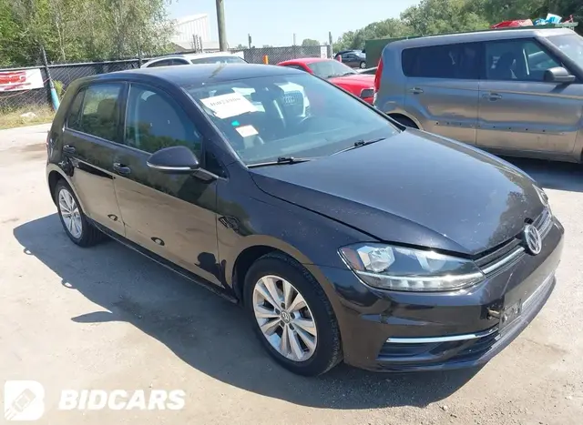 VOLKSWAGEN GOLF ПОДОГРЕВ ПЕРЕДНИХ СИДЕНИЙ ЛЮК 8 ДЮЙМОВЫЙ ЭКРАН APPLE CARPLAY / ANDROID AUTO КАМЕРА ЗАДНЕГО ВИДА КОНТ 2019