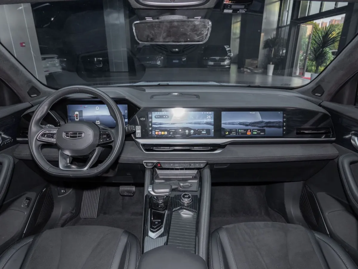 GEELY XINGYUE L HYBRID 2022