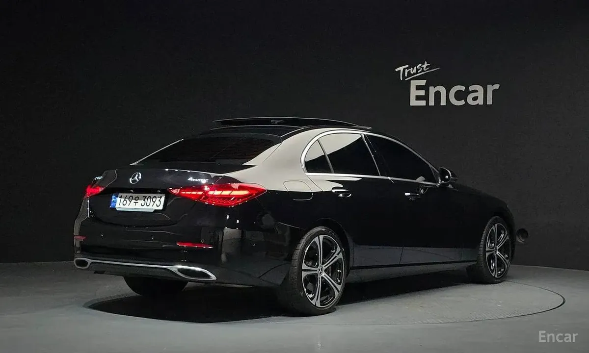MERCEDES-BENZ C300 4MATIC AVANTGARDE 2023